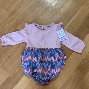 RuffleButts 6-12 months